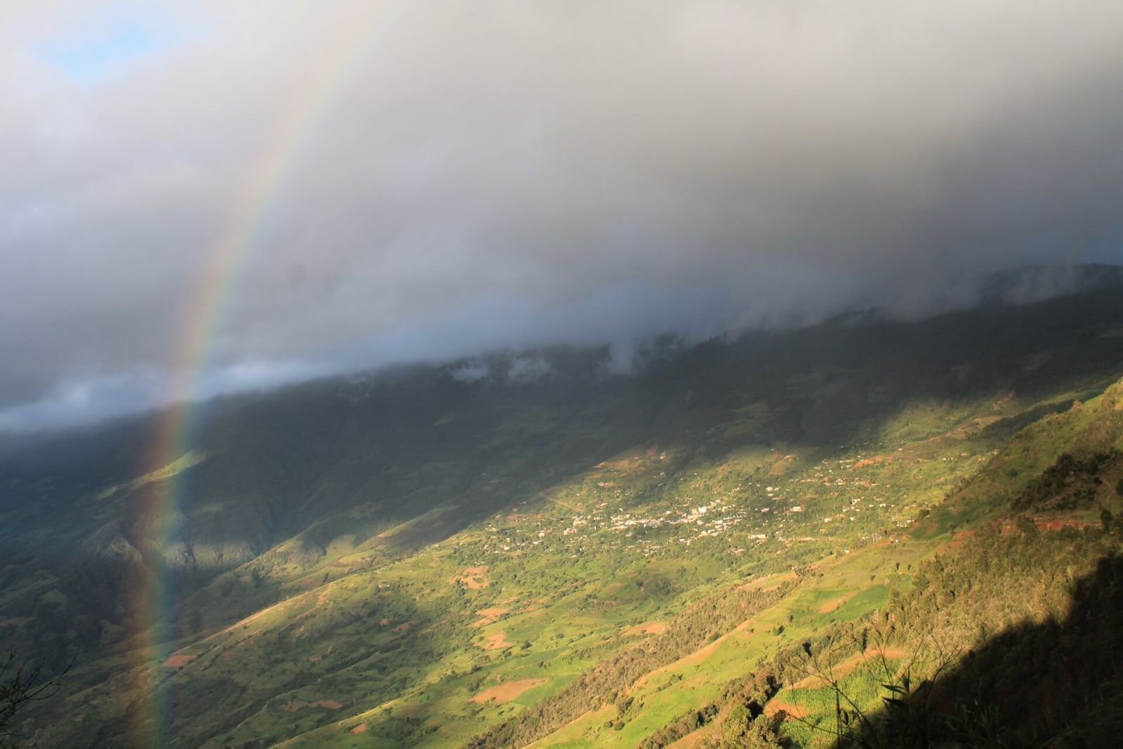 Nubes de lluvia sobre Santos Reyes Pápalo, en la región de la Cañada de Oaxaca